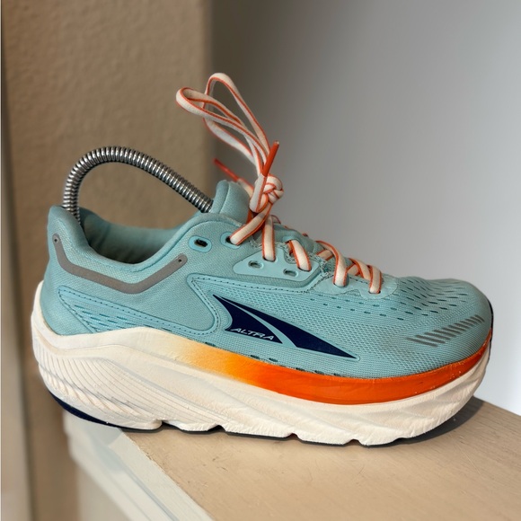 Altra Via Olympus Women's Sneakers Light Blue Road Running Shoes Sz 6 *Note Pics - Picture 2 of 11